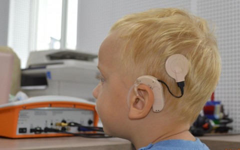 Implantul cohlear la copii. Interviu cu Anca Modan, audiolog